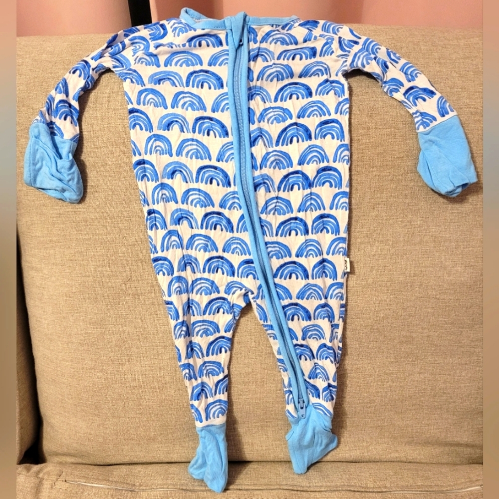 Little Sleepies new born Blue rainbows zippy